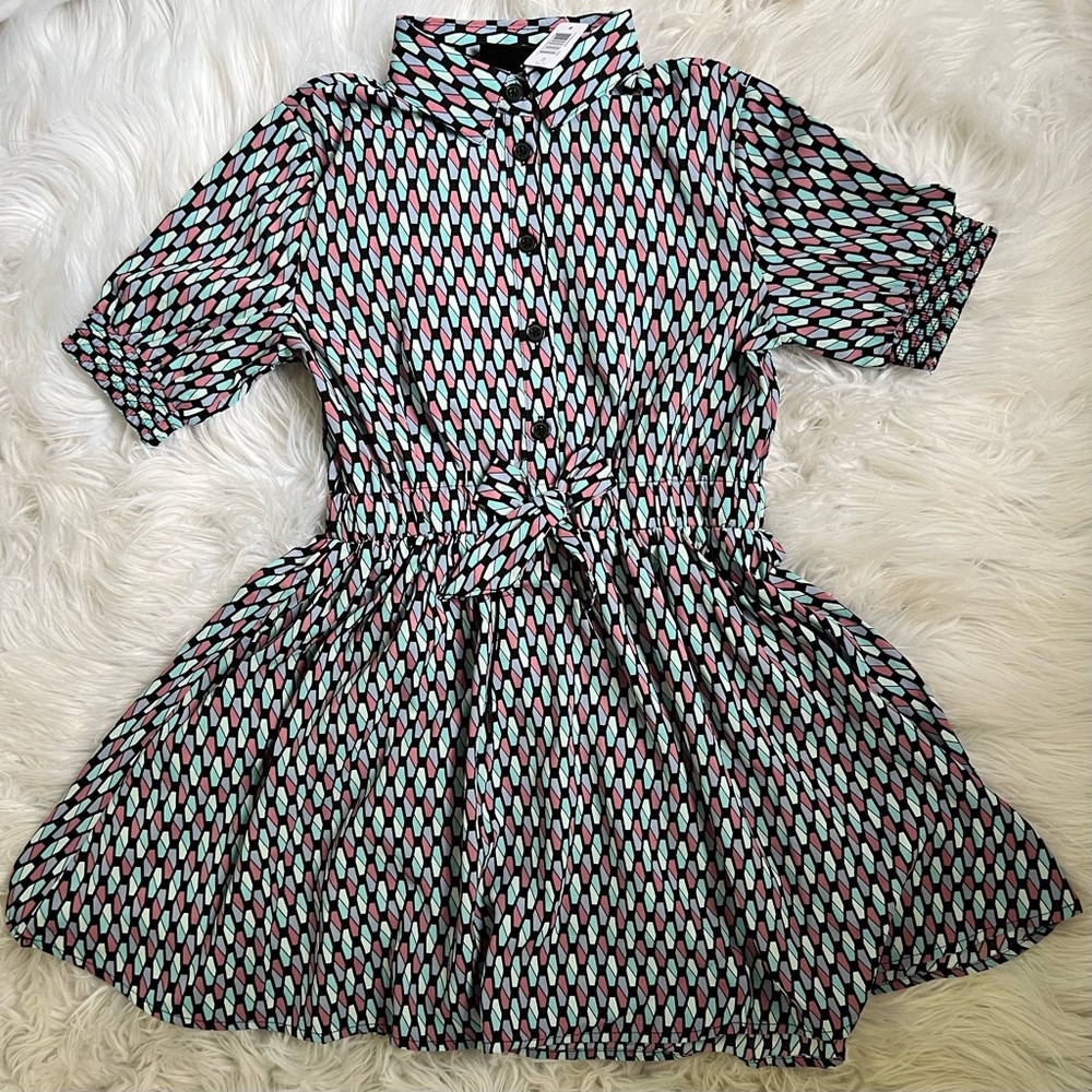 NWT short sleeved collared dress